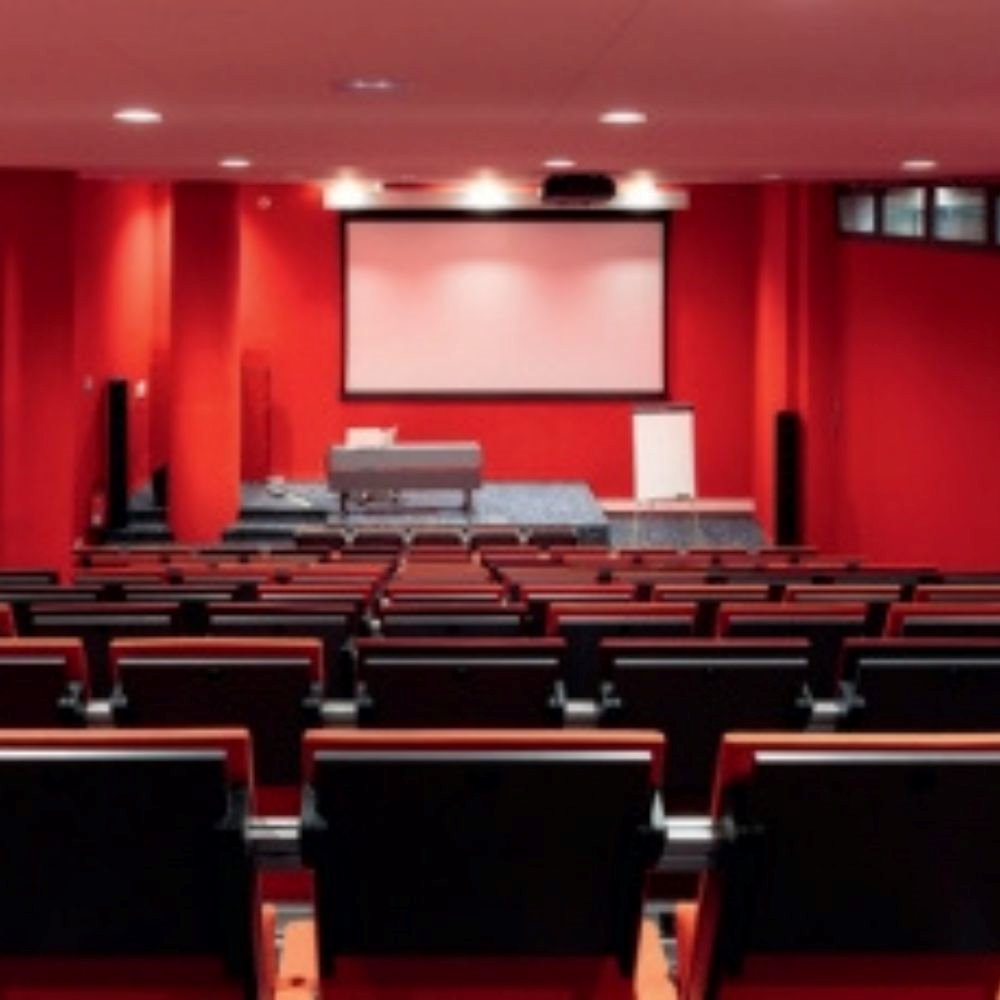 bellecour_ecole_grand_amphiteatre.jpg