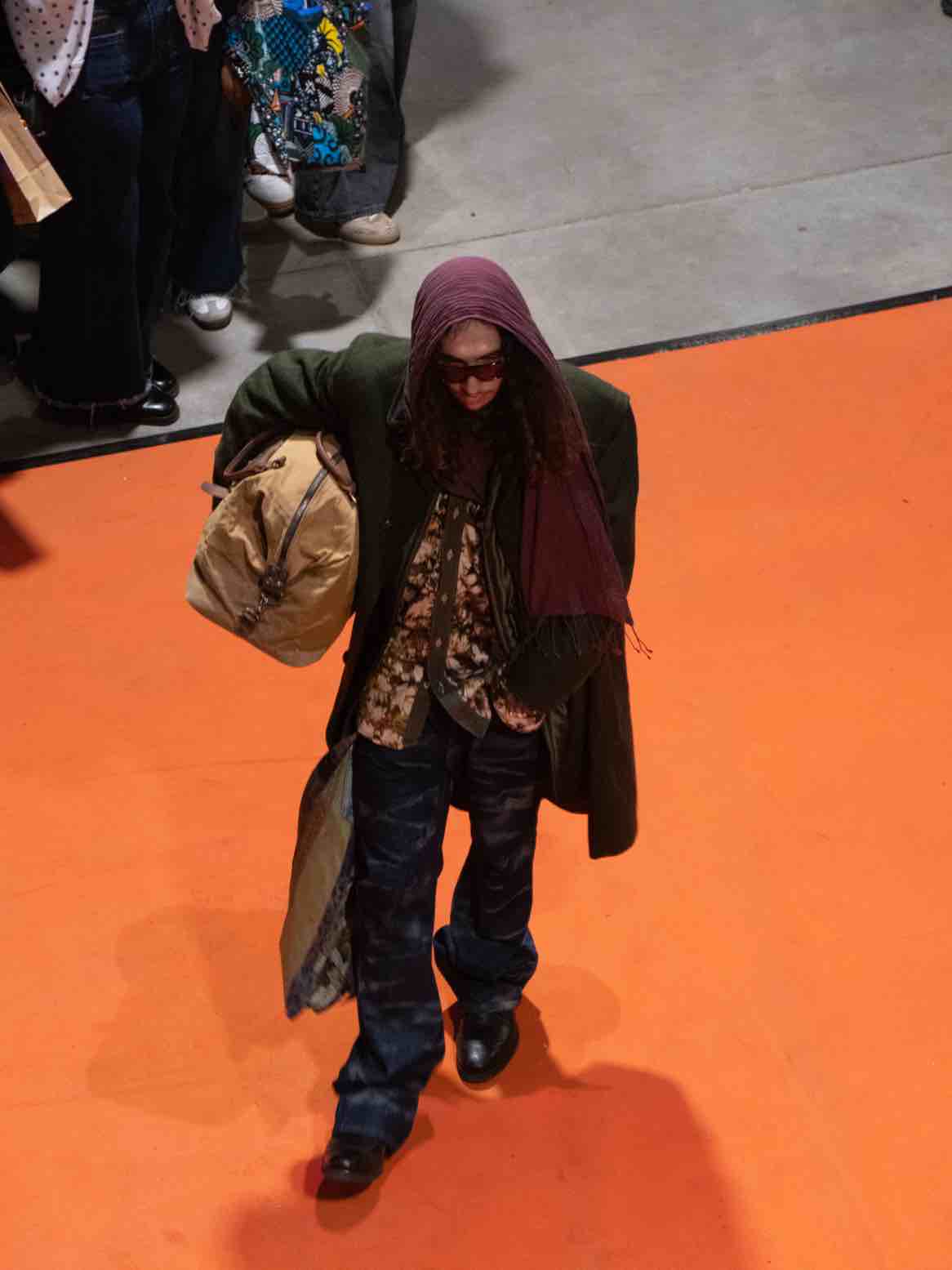 Étudiantes du Bachelor Design de Mode de Bellecour École présentant leur mini-collection inspirée des Rencontres d'Arles au Marché de la Mode Vintage 2026 à La Sucrière