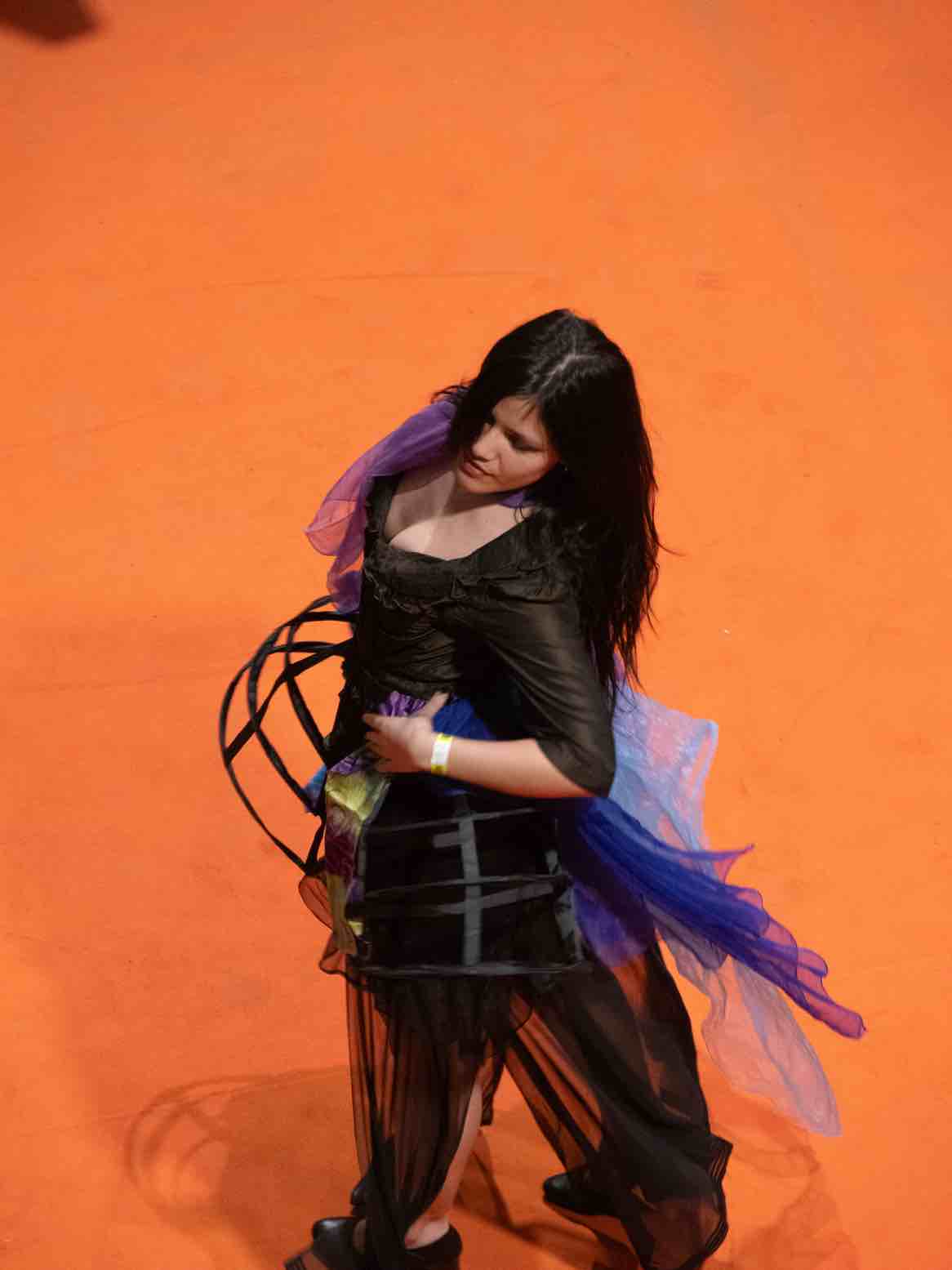 Étudiantes du Bachelor Design de Mode de Bellecour École présentant leur mini-collection inspirée des Rencontres d'Arles au Marché de la Mode Vintage 2026 à La Sucrière