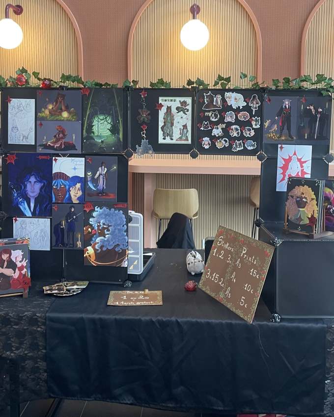 Étudiants de Bellecour École exposant leurs illustrations et créations lors de la Renew Expo 2026